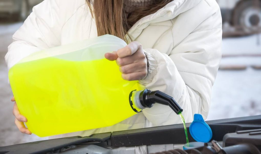 Du pare-brise encrassé à une vision nette grâce au bon lave-glace