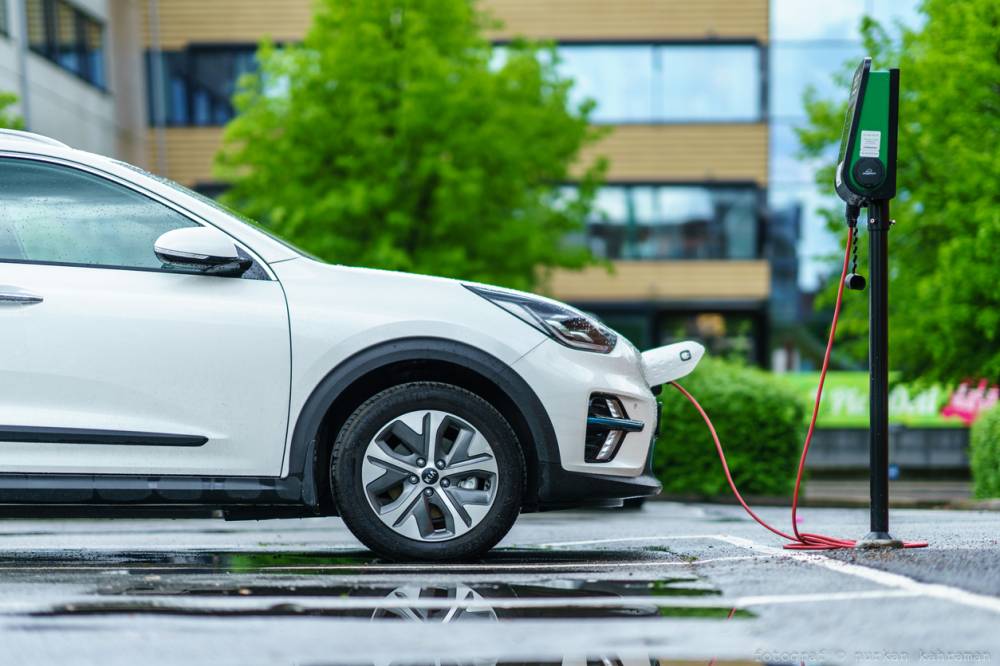 Ce que la voiture hybride change vraiment à votre quotidien